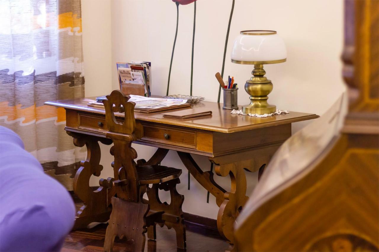 Casa Dei Laghi Apartment วิแตร์โบ ภายนอก รูปภาพ